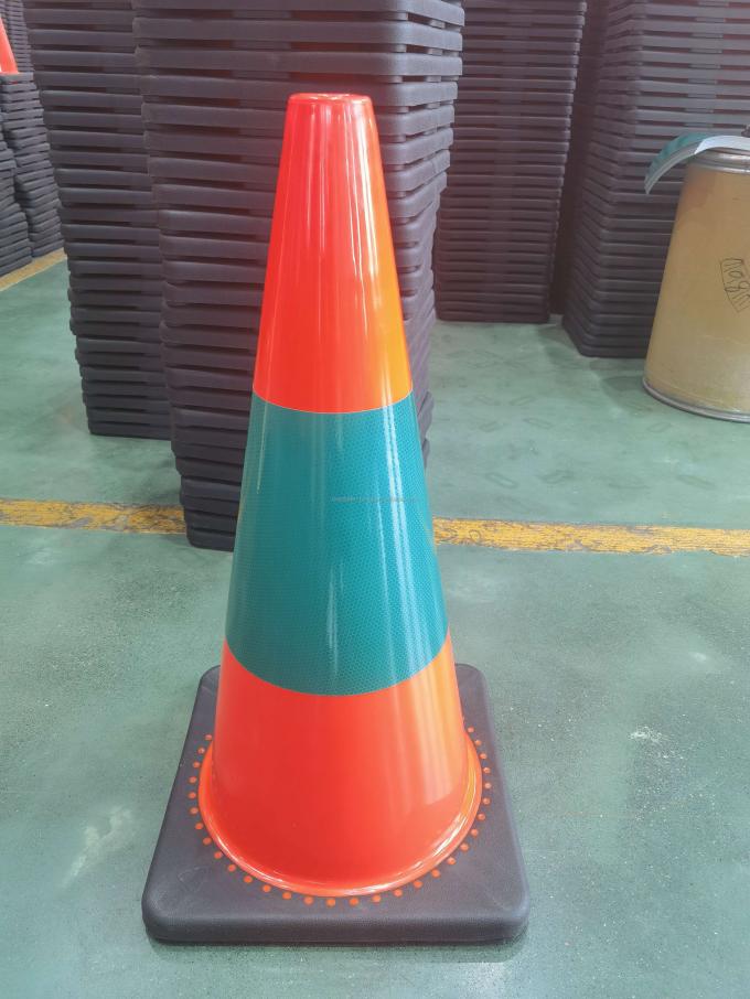 Conejos de tráfico flexibles de PVC de 45 cm de altura Conejos de seguridad de plástico de advertencia de carretera 3