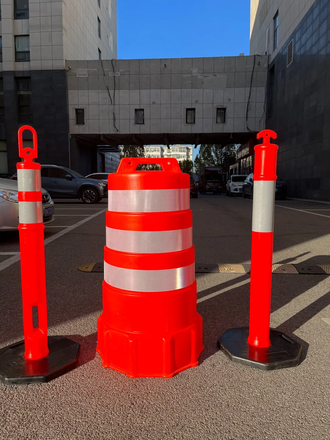 ROADSAFE Venta caliente PE Tambor de tráfico Barril de choque Seguridad vial Barril de advertencia reflectante 0