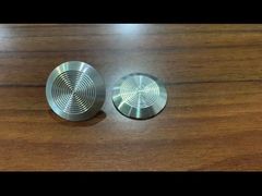 Baldosa táctil direccional